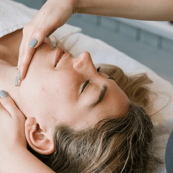 Damen Waxing - Kinn - Belrue