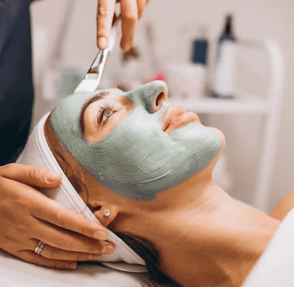 Gesichtsbehandlung - Dr. Eckstein - Belrue