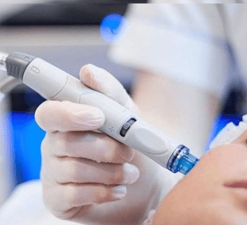 Gesichtsbehandlung - IS CLINICAL + Aqua Facial - Belrue