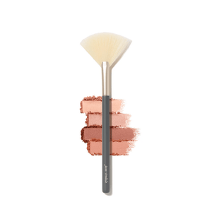 Jane Iredale - Fan Brush - Belrue