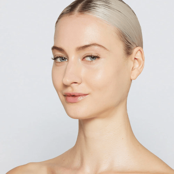 jane iredale - Skintuition SPF 30 Radiance - Boosting Liquid Foundation - 24 Light 30ml - Belrue