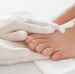 Medizinische Pediküre + Shellac - Belrue