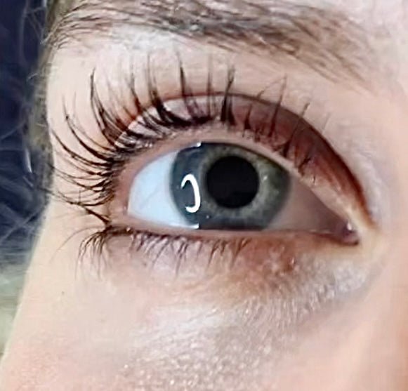 Wimpernlifting + färben + Keratin Booster - Belrue